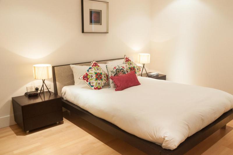 Modern Apartment In Central London By River Thames Екстериор снимка