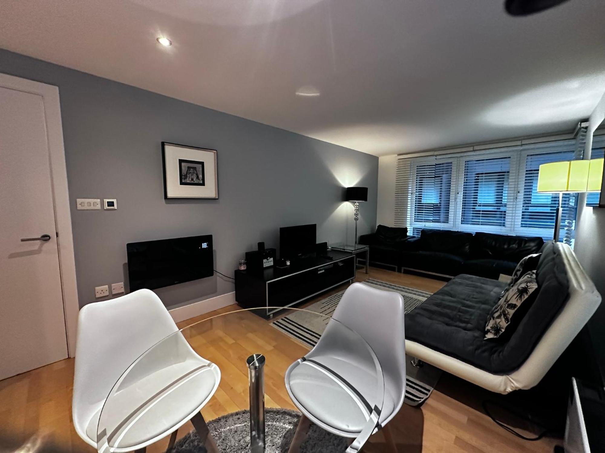 Modern Apartment In Central London By River Thames Екстериор снимка